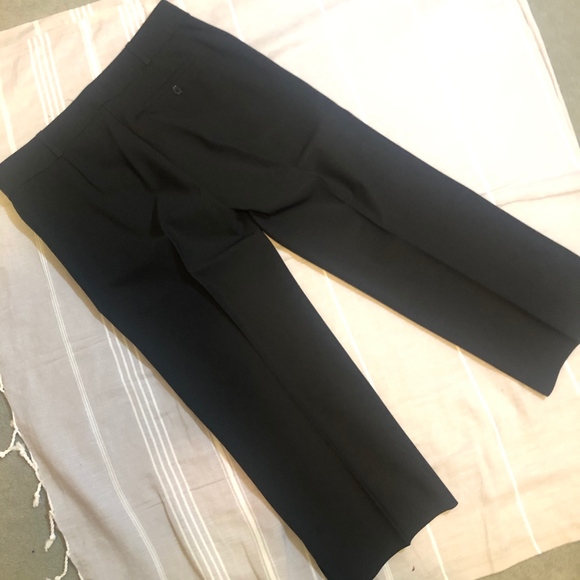 BCBGMaxAzria Cropped Pants - Picture 5 of 5